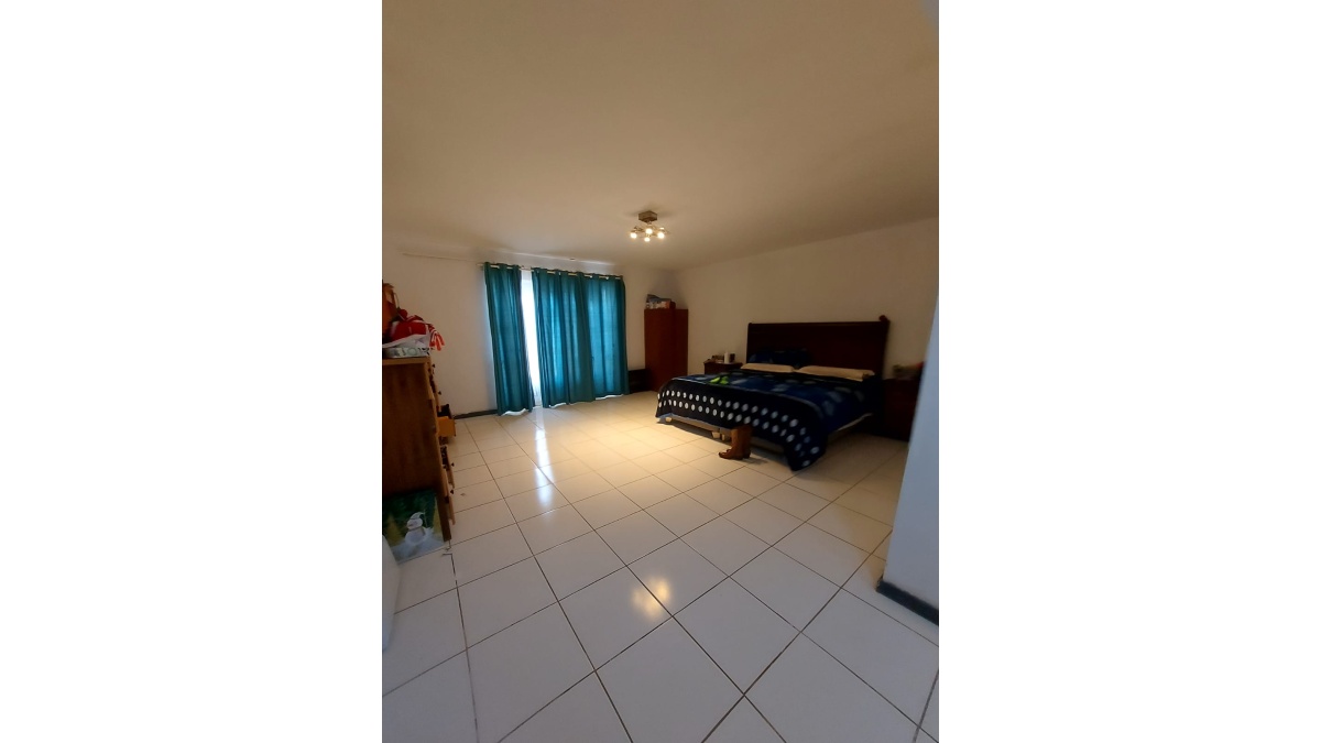 HABITACIÓN PRINCIPAL (PRIMER PISO)